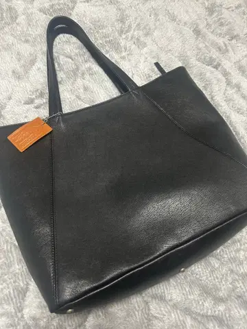 거의 새상품! chelica 토트백 천연 가죽 비즈니스