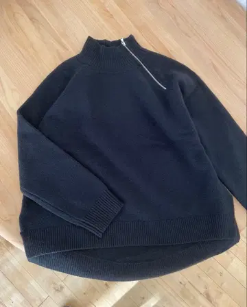 야마다야 YORT 블랙 디자인 스웨터 하이넥