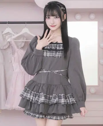 pium 피움 사다리 리본 티어드 셋업 차콜