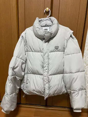 라이트 그레이 다운 자켓