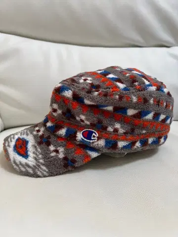 Champion 기하학 패턴 니트 모자