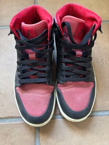 조던 스니커즈 레드/블랙 US 9.5