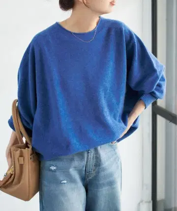 2025 [ 새상품 ] CHESS 루즈핏 보트넥 풀오버