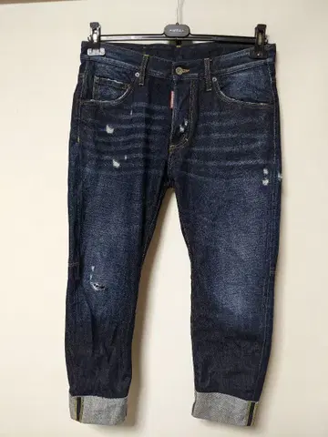 새상품급 DSQUARED2 데미지 데님