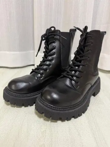 통굽 사이드 고어 부츠 블랙