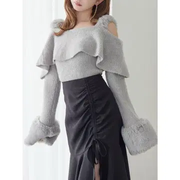 EATME 인조 모피 스트랩 오프숄더 리브 니트