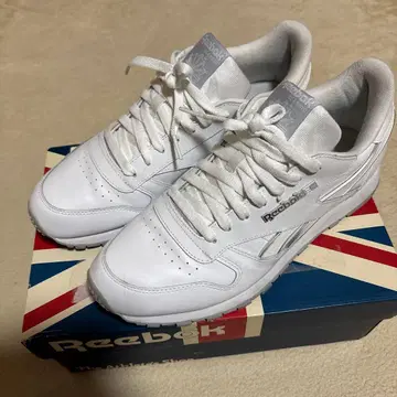 리복 화이트 스니커즈 28cm