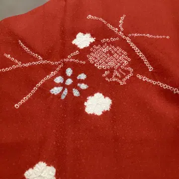 미사용품 시침질 포함 고급 크레이프 원단에   겉옷 사랑스러운 패턴