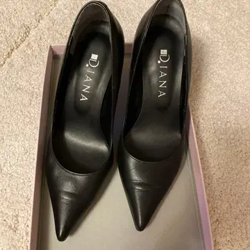 D.IANA 블랙 하이힐 22.5 cm