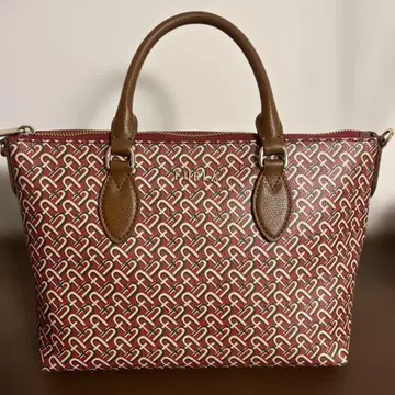 FURLA 로고 패턴 핸드백 숄더 스트랩 포함