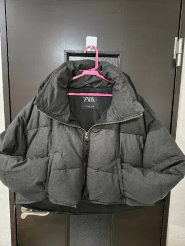 ZARA 그레이 숏 기장 다운 자켓 XS 사이즈