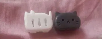 고양이 모양 플라스틱 액세서리 2개 세트