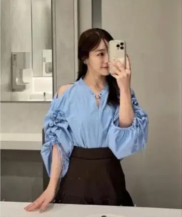 [택 포함 새상품] Aimiene 드로스트 릴 슬리브 셔츠 블루