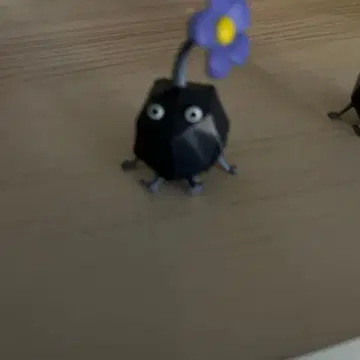 일하는 피크민 컬렉션 바위 피크민 페이퍼 웨이트