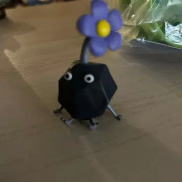 일하는 피크민 컬렉션 바위 피크민