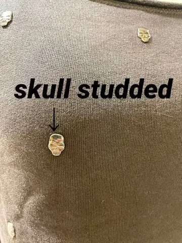 스컬 스터드 상의 해골 y2k 그런지