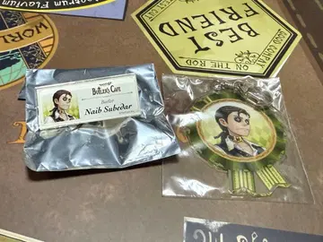 제5인격 용병 버틀러스 카페 아크릴 키링, 명찰 배지