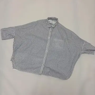 TICCA 스트라이프 오버 사이즈 셔츠 프리 사이즈