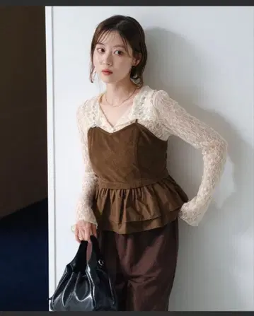 Kastane 스웨이드 페플럼 뷔스티에