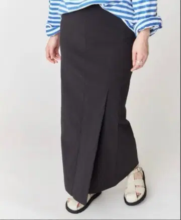THE SHINZONE SIDE SLIT SKIRT 신존 스커트