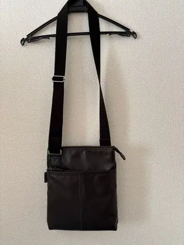 백범 가마쿠라 가죽 숄더백 블랙 사선 크로스 블랙