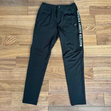 MASTER BUNNY EDITION 블랙 팬츠