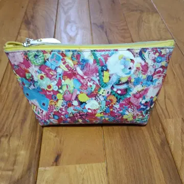 마스다 세바스찬 파우치