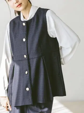 [ 새상품 ] 글로벌 워크 트위드 페플럼 베스트 M 사이즈 네이비