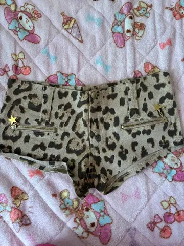 레오파드 무늬 M 사이즈 숏팬츠