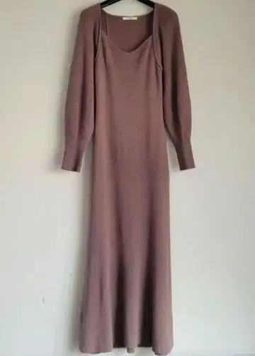 SNIDEL 스나이델 스퀘어 넥 니트 원피스 폭스 혼방