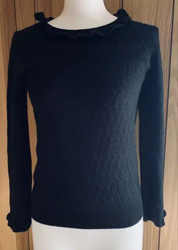 [새상품급] TARA JARMON 타라 자몽 디자인 니트 풀오버 블랙