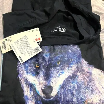 유니클로 요네즈켄시 달을 보고 있었다 UT