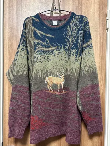 오버 사이즈 니트 스웨터 사슴 자수