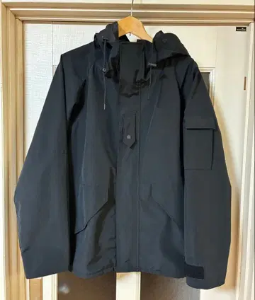 블랙 후드 부착 마운틴 후드티 충전솜 없는 남성용 아우터