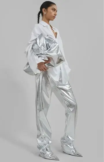 The Frankie Shop 메탈릭 실버 드로 스트링 백