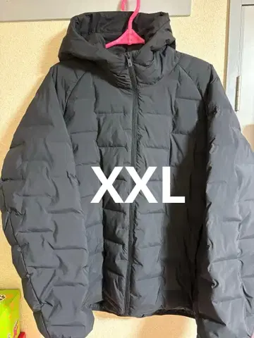새상품급 UNIQLO 유니클로 퍼프 테크 후드티 XXL 블랙