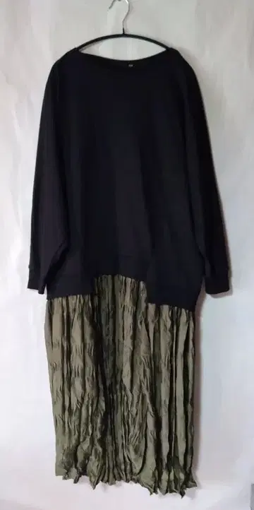 오스모시스 로프 이소재 도킹 원피스 트레이닝복+플리츠