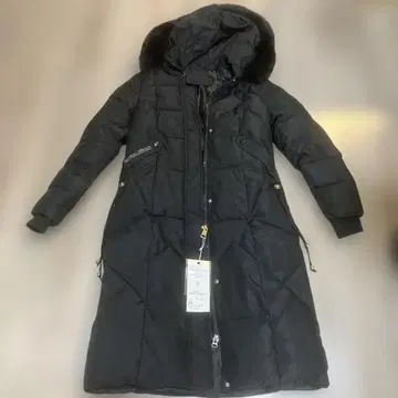 [ 미사용 새상품 ] 블랙 다운 코트 후드 부착