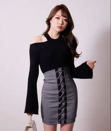 LIPSERVICE 도킹 원피스