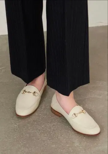 LE TALON GRISE 르탈론 가죽 비트 바부쉬 24.5