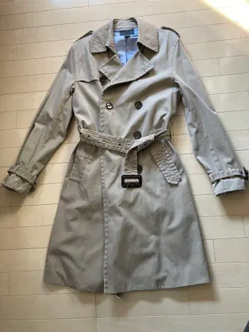 H&M 베이지 트렌치코트 EUR 44