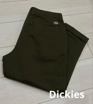 Dickies 치노 팬츠 남성 바지 안쪽 약간 얼룩 있음 2회 정도 사용