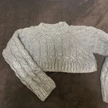 MAISON SPECIAL 메탈릭 호일 케이블 숏 니트