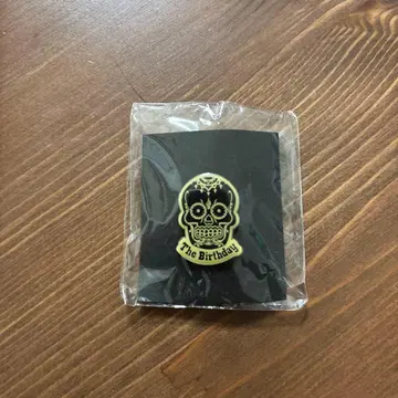 The Birthday 핀 배지