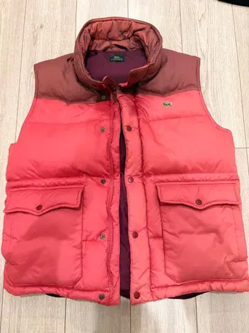 Lacoste 빨간색 다운 베스트
