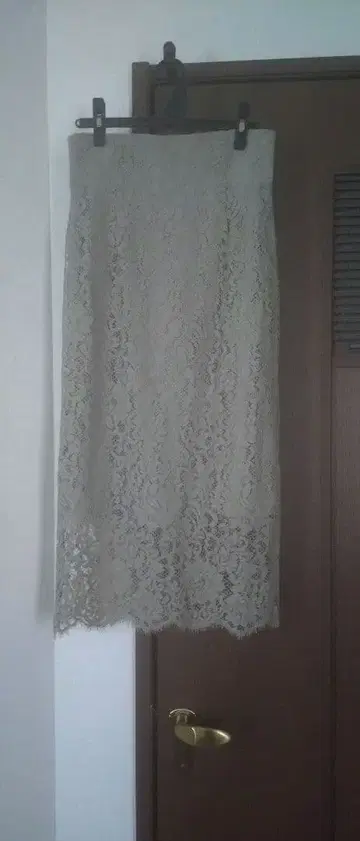 NOBLE 레이스 타이트 스커트