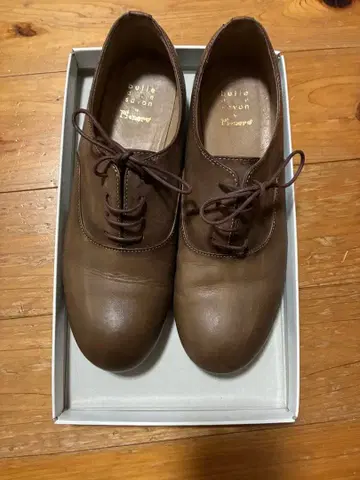 bulle de savon 브라운 신발