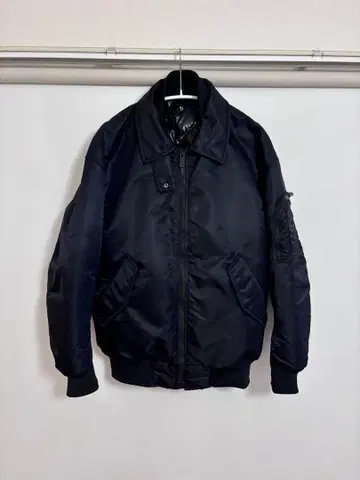 유니클로 +J 다운 오버 사이즈 리브 블루종 S 블랙