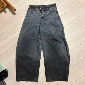 다크 그레이 와이드 데님 팬츠