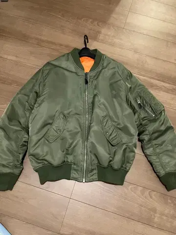 MA-1 플라이트 자켓 올리브 그린